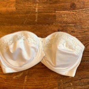 Dominique 38D white strapless underwire bra
